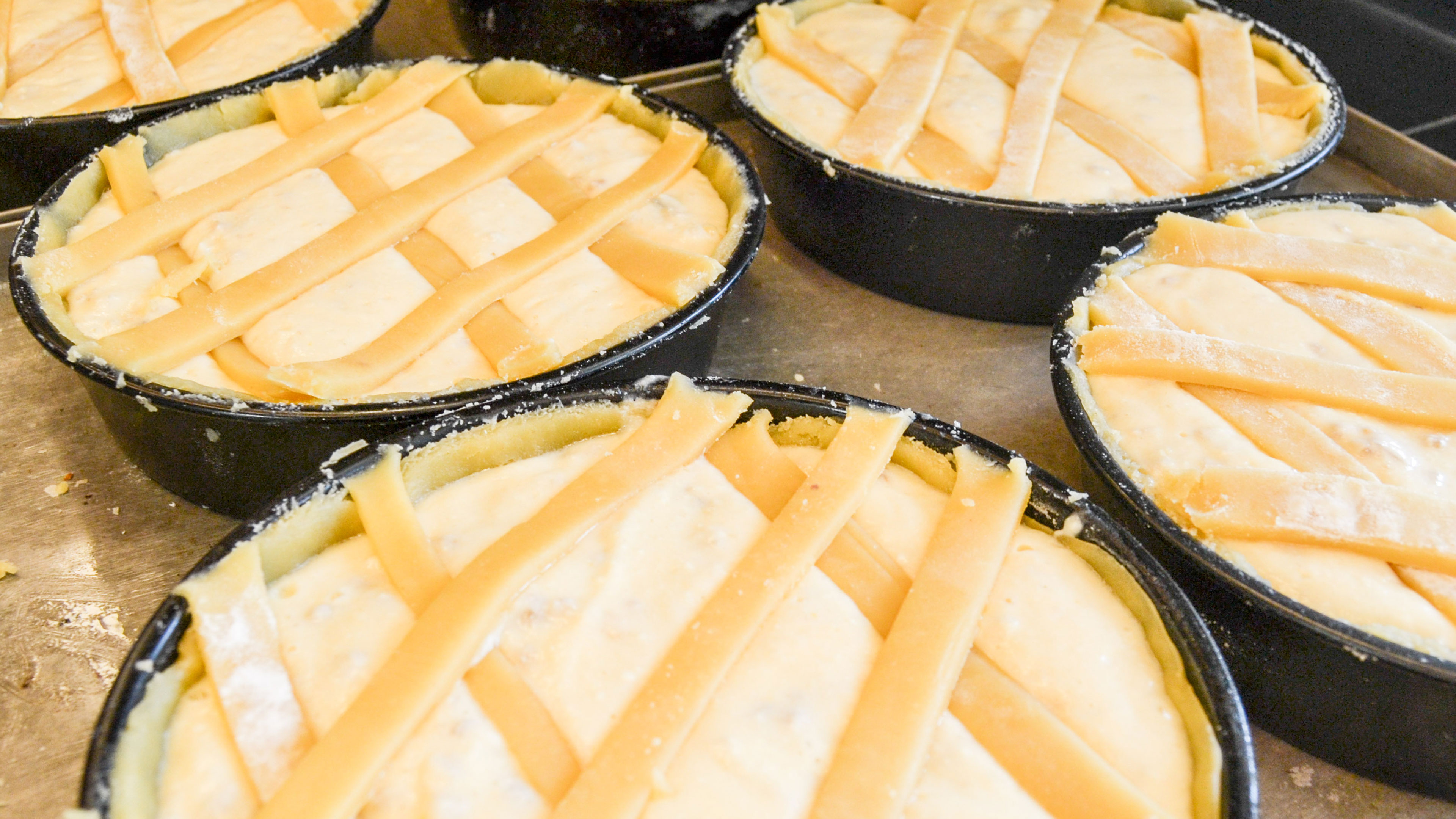La La Pastiera di Antonino Cannavacciuolo La La Pastiera di Antonino Cannavacciuolo