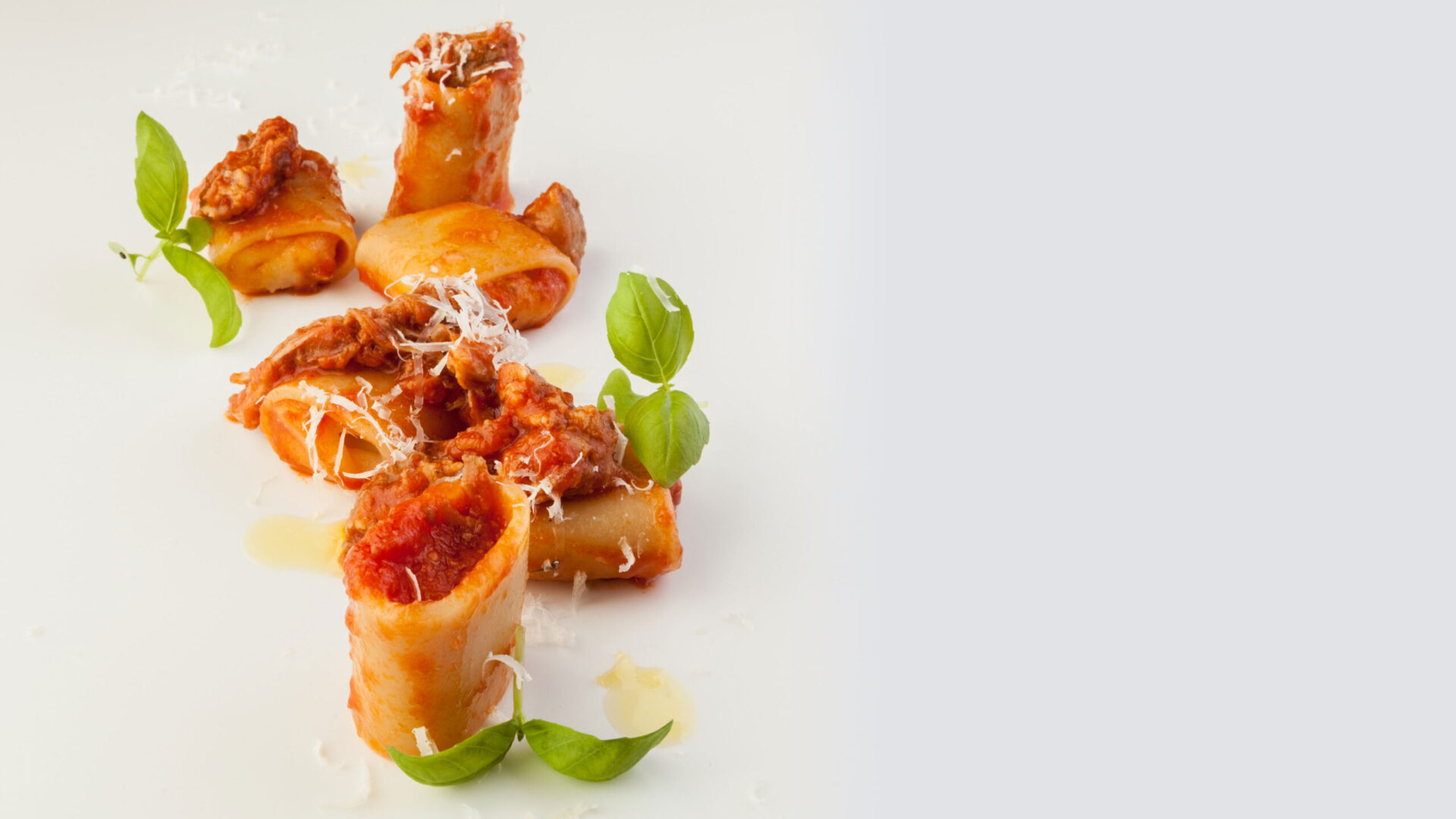 antoninocannavacciuolo_ragu_desktop Ricetta Ragù napoletano di Antonino Cannavacciuolo