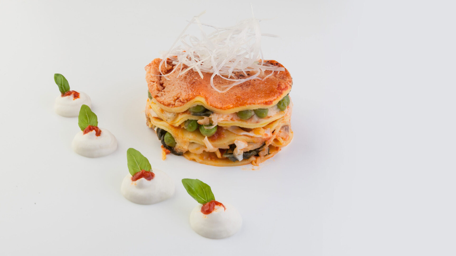 antoninocannavacciuolo_lasagnanapoletana_desktop Ricetta Lasagna Napoletana di Antonino Cannavacciuolo